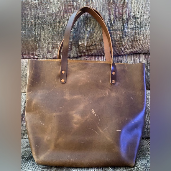 Kmm & Co. Handbags - KMM& Co. Brown Leather Tote Bag.